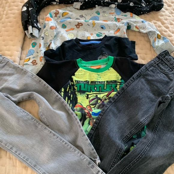 Boys size 5 Blessing Bundle 👖👕 (6 pieces) - Picture 8 of 8
